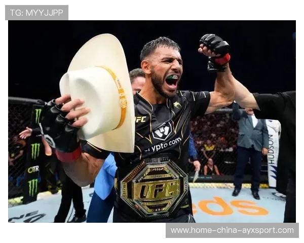 UFC飞膝震撼全馆：一场令人心跳加速的极限对决